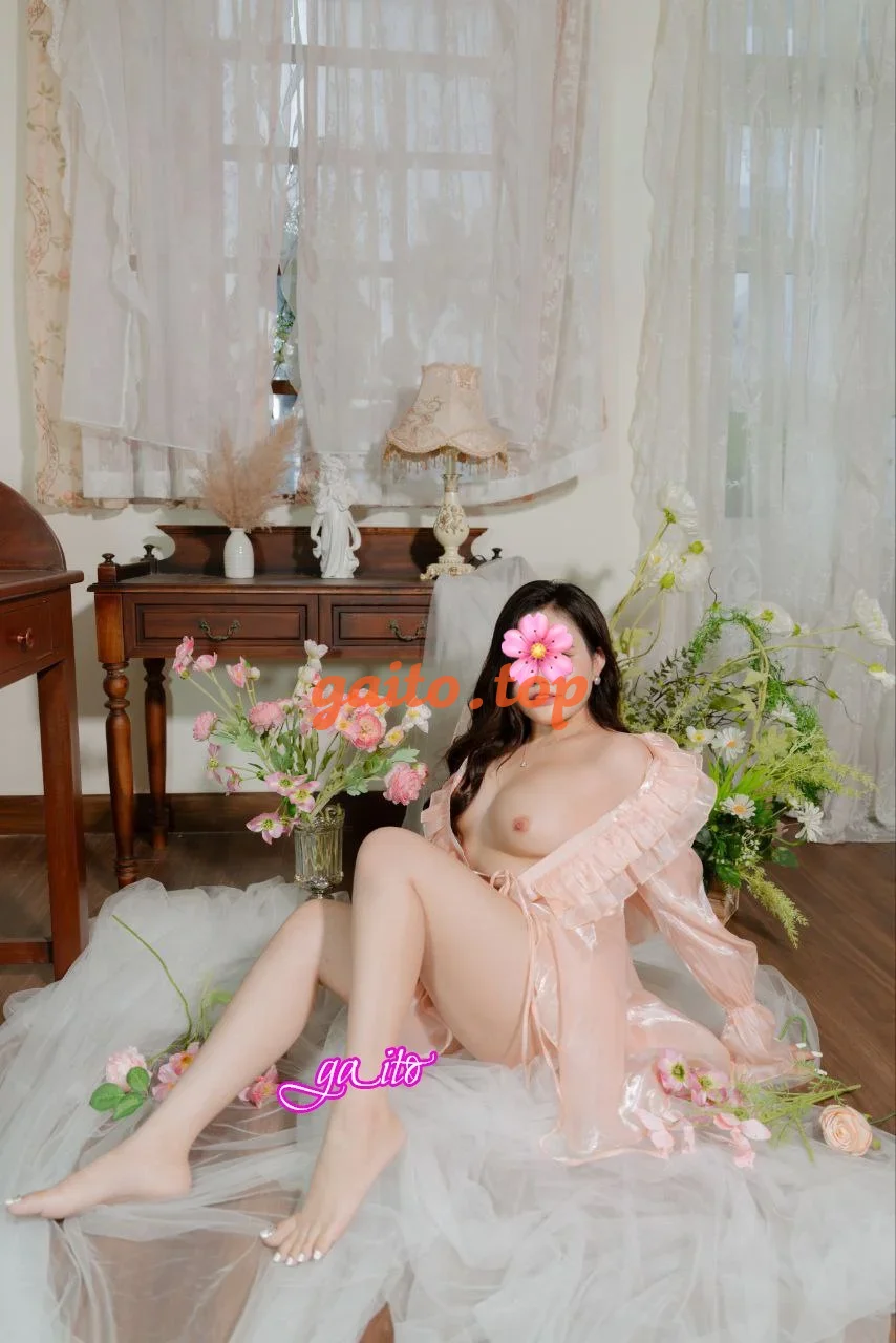 NHƯ Ý❤️TRẮNG HỒNG VÚ MÔNG MÚP MẨY, SERVICE CỰC TỐT
