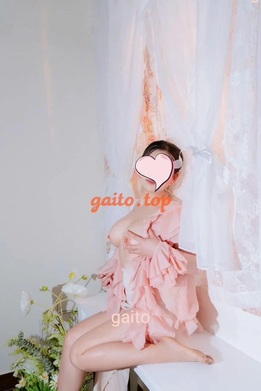 YẾN NHI _XINH ĐẸP QUYẾN RŨ DÊ THƯƠNG
