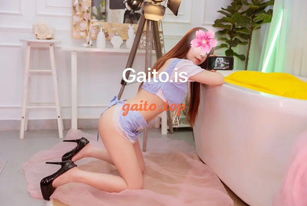 HOTTEEN BÉ THẢO NHI TRẺ TRUNG XINH XẮN HÀNG MỚI VÀO NGHỀ