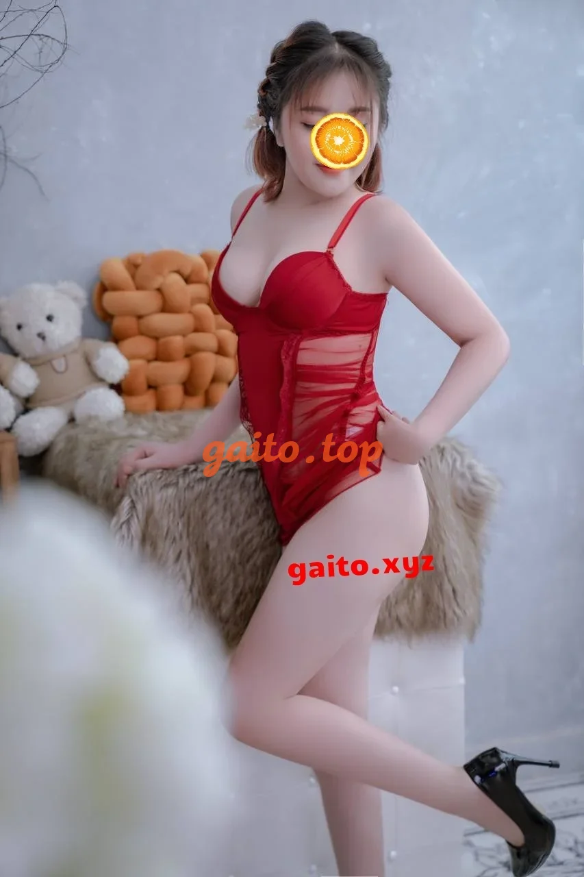 BĂNG BĂNG EM GÁI DỄ THƯƠNG NỤ CƯỜI TỎA NẮNG MỚI VÀO NGHỀ