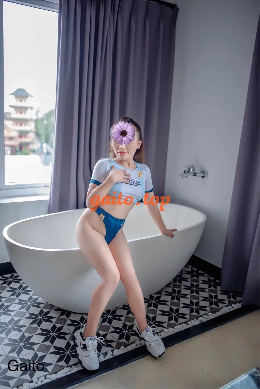 - Thảo Linh ❤️❤️❤️❤️❤️Nhẹ nhàng đáng yêu