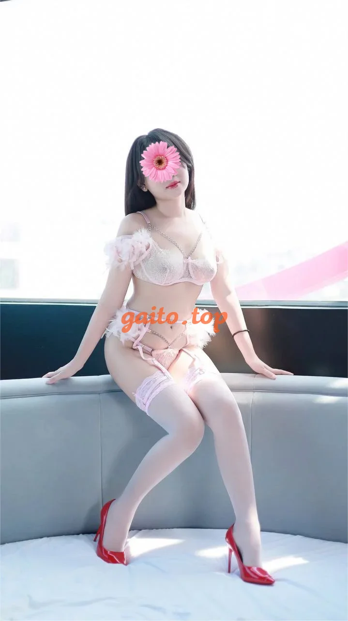 CHERRY VẺ ĐẸP YÊU KIỀU BODY ĐẸP ,CHIỀU KHÁCH NHẸ NHÀNG