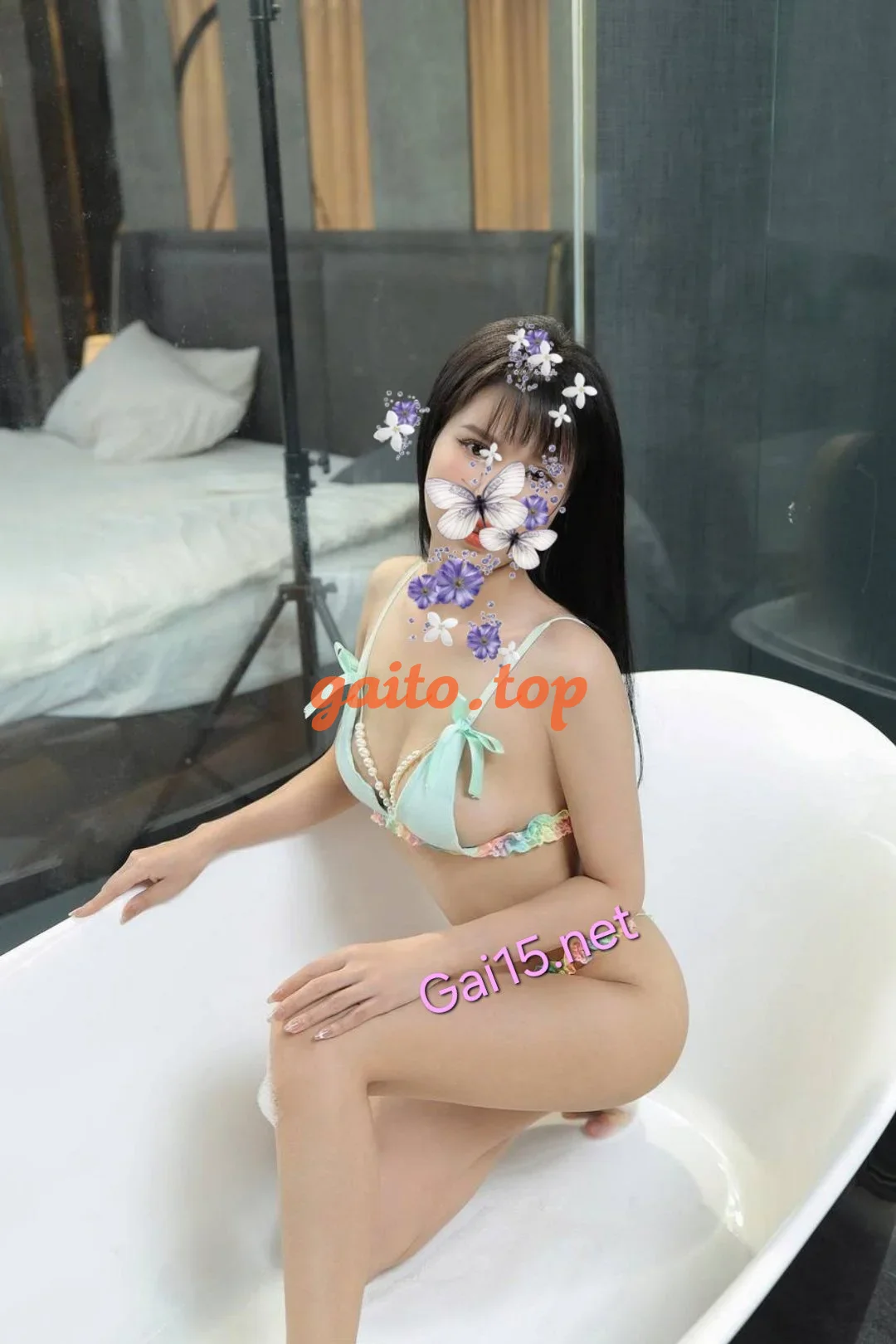 LAN CHI-CÔ BÉ DỄ THƯƠNG, PHONG CÁCH TÌNH CẢM, NHẸ NHÀNG.
