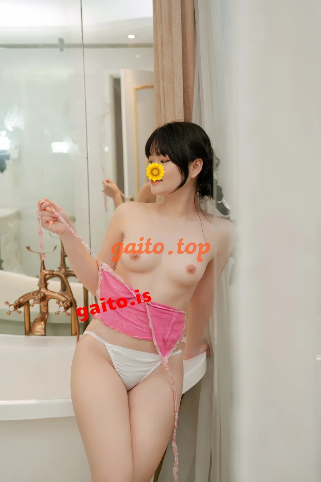 BÉ KÚNCÔ BÉ NHÂN VIÊN SHOP ĐỒ NGÂY THƠ LẦN ĐẦU ĐI LÀM