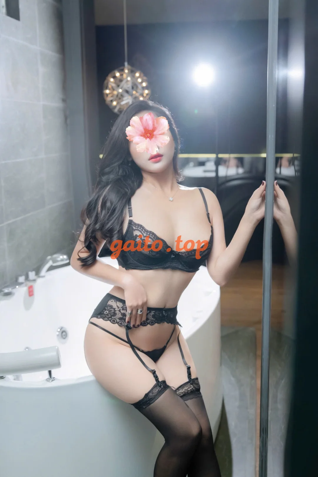 QUỲNH LAM - HIỀN LÀNH CHẤT PHÁT - PHỤC VỤ TẬN TÂM