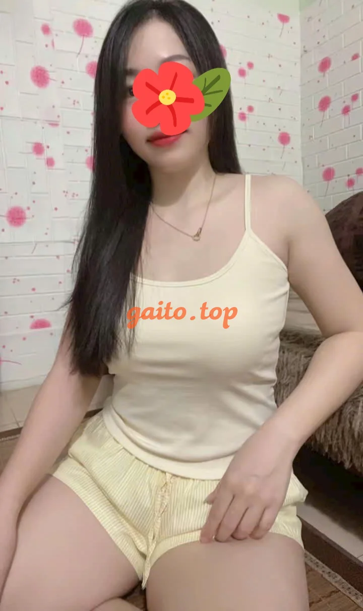 Uyên Linh thần dâm chát sex
