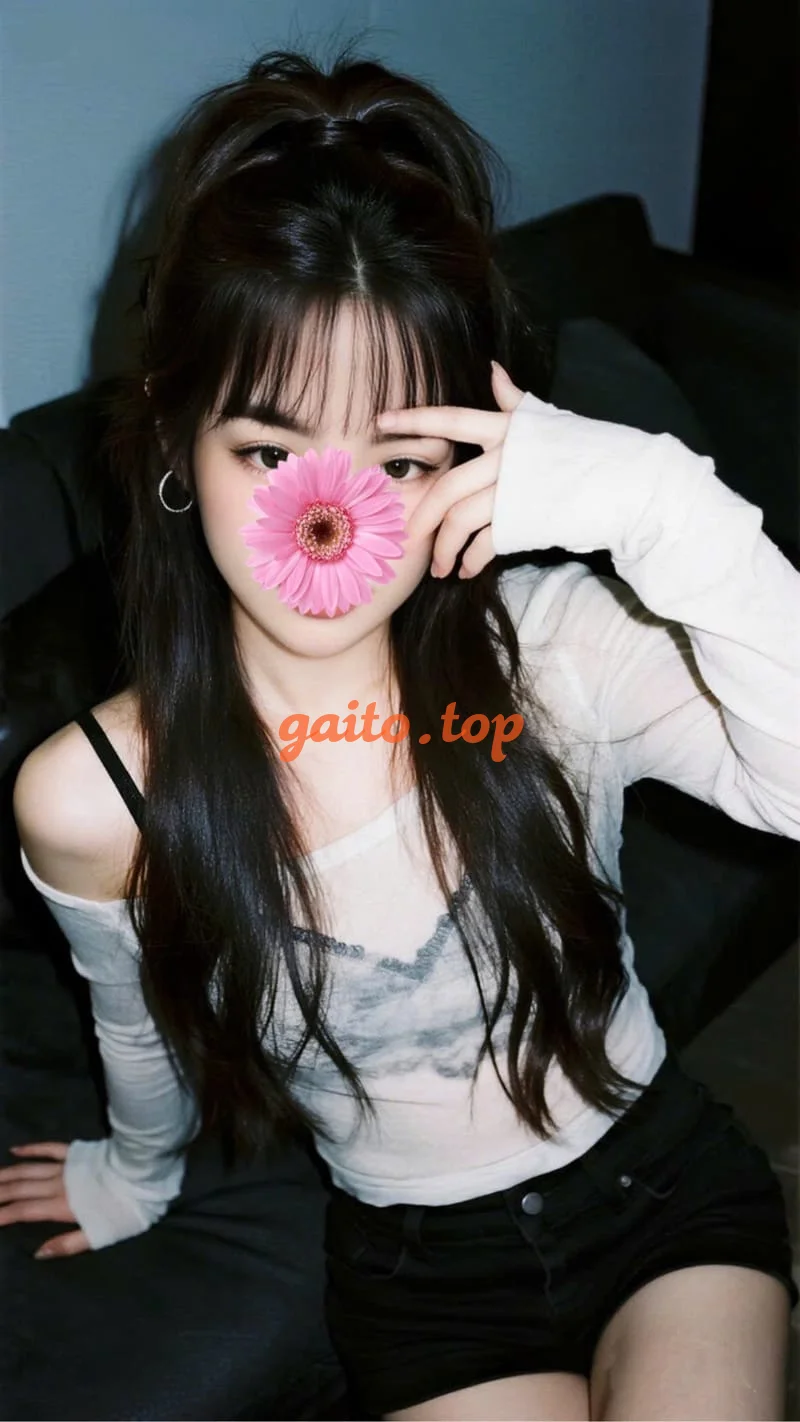 Vy Anh 2K2 - Gái Teen Xinh Xắn, Body Chuẩn, Chịch Hợp Tiền