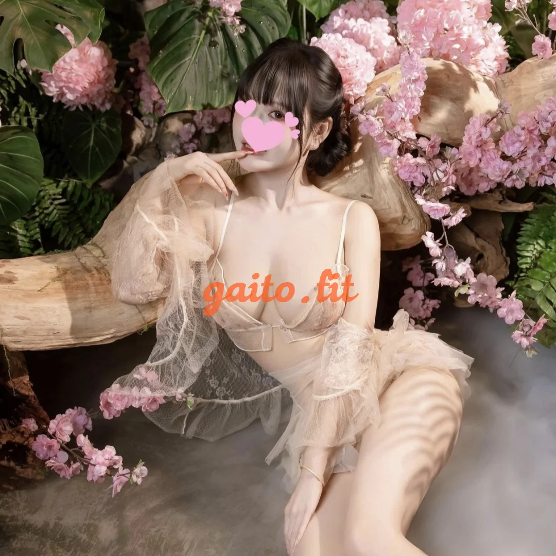 Quỳnh Chi💋Gái Ngoan Xinh Vú Bự Phục Phụ Như Người Yêu Luôn