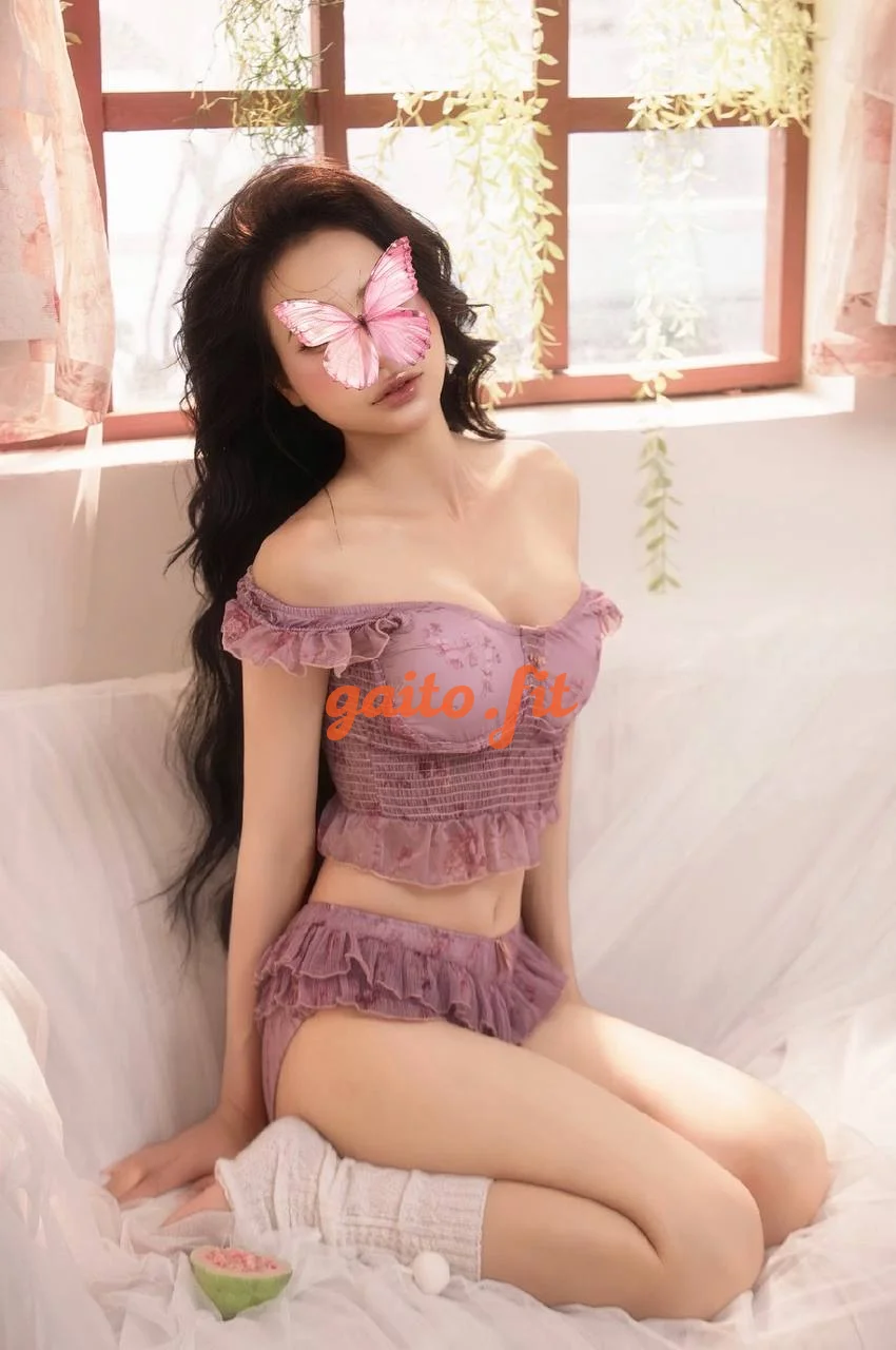 Linh Xinh🔥NON TƠ XINH DÂM BÍM ĐẸP VÚ HỒNG MÔNG CĂNG MẨY