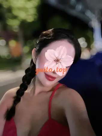 CHÂU ANH - EM GÁI DA TRẮNG, BODY MƯỚT MƯỢT