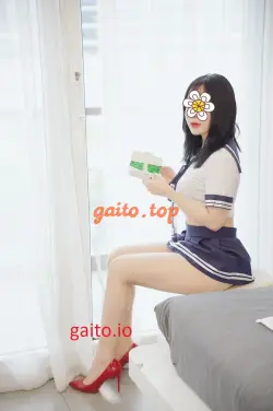 - TRÂM ANH - HOT GIRL TRỞ LẠI - MƠN MỠN TUỔI XUÂN