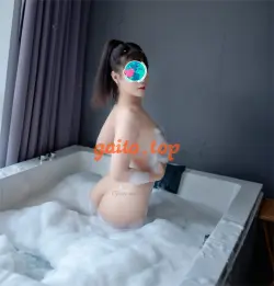 BẢO NGỌC HÀNG CHẤT LƯỢNG, XINH LÀM TÌNH ĐÊ MÊ