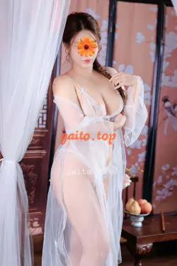 Linh Anh - Siêu Phẩm Tình Cảm, Body Siêu Mẫu Đốn Gục Anh Em