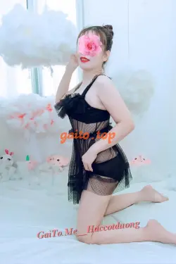 Gái xinh Nhật Lệ_Chiều Khách Như Thượng Đế Hàng Nên Check