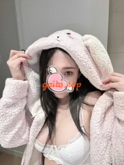 :HOTGIRL ZAOZAO_VẺ ĐẸP THIÊN THẦN_BODDY GỢI CẢM RẤT ĐÁNG YÊU