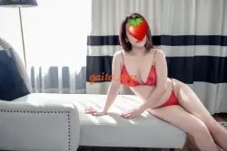 NEW BÉ DÂU VÚ TO ĐẸP, MÔNG CONG SEXY, HÀNG ĐẸP TRONG TẦM GIÁ
