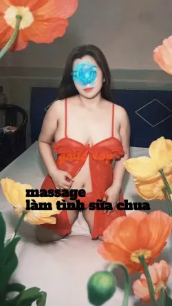 Yến Nhi dâm đãng gợi tình.