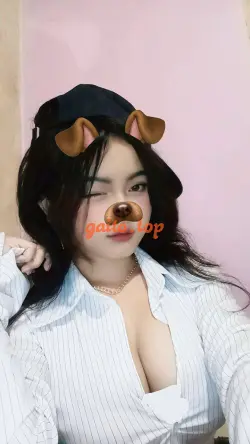 Quỳnh Vy 2K7 Xinh Xắn Ngoan Hiền Nhiệt Tình