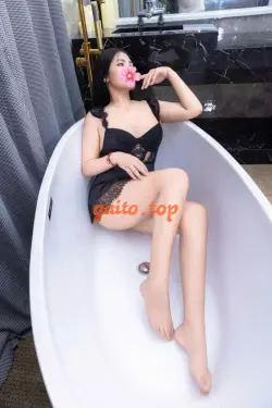 BÉ CHERRY_ XINH DÂM LÀM TÌNH CHUYÊN NGHIỆP