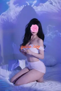 NGÂN HÀ --- SEXY, DÂM LẮM À NHA!